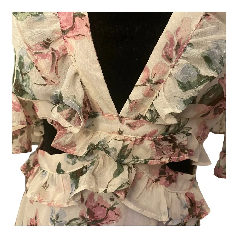 Olivaceus Cut Out Floral Mini Dress Women’s M - Picture 5 of 10